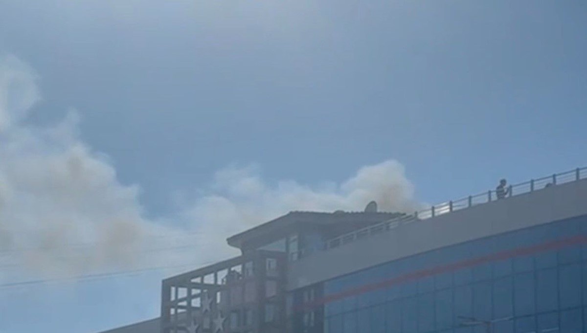 Çankırıda korkutan otel yangını: Ekiplerin hızlı müdahalesi ile söndürüldü Çankırıda korkutan otel yangını: Ekiplerin hızlı müdahalesi ile söndürüldü