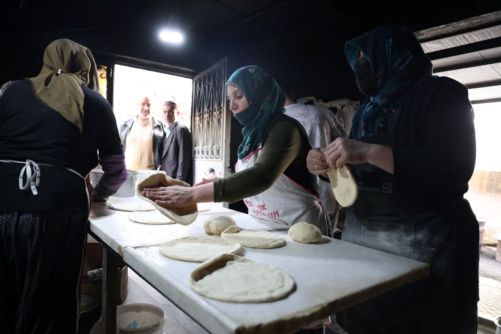 Saat 3 telaşı: 2 çeşit ekmek için 7 km'lik lezzet yolculuğu 76 XVr2QPivkiW9fK5rzYctA