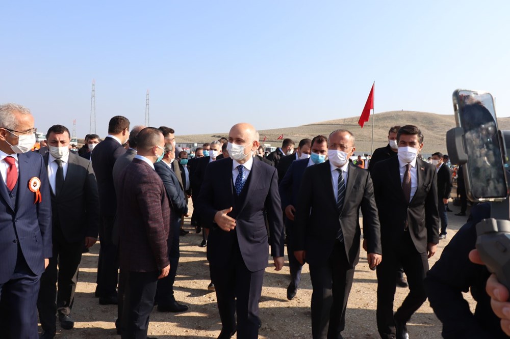 Bakan Karaismailoğlu: Aydın-Denizli Otoyolu seyahat süresini 1 saat 15 dakikaya düşürecek - 6