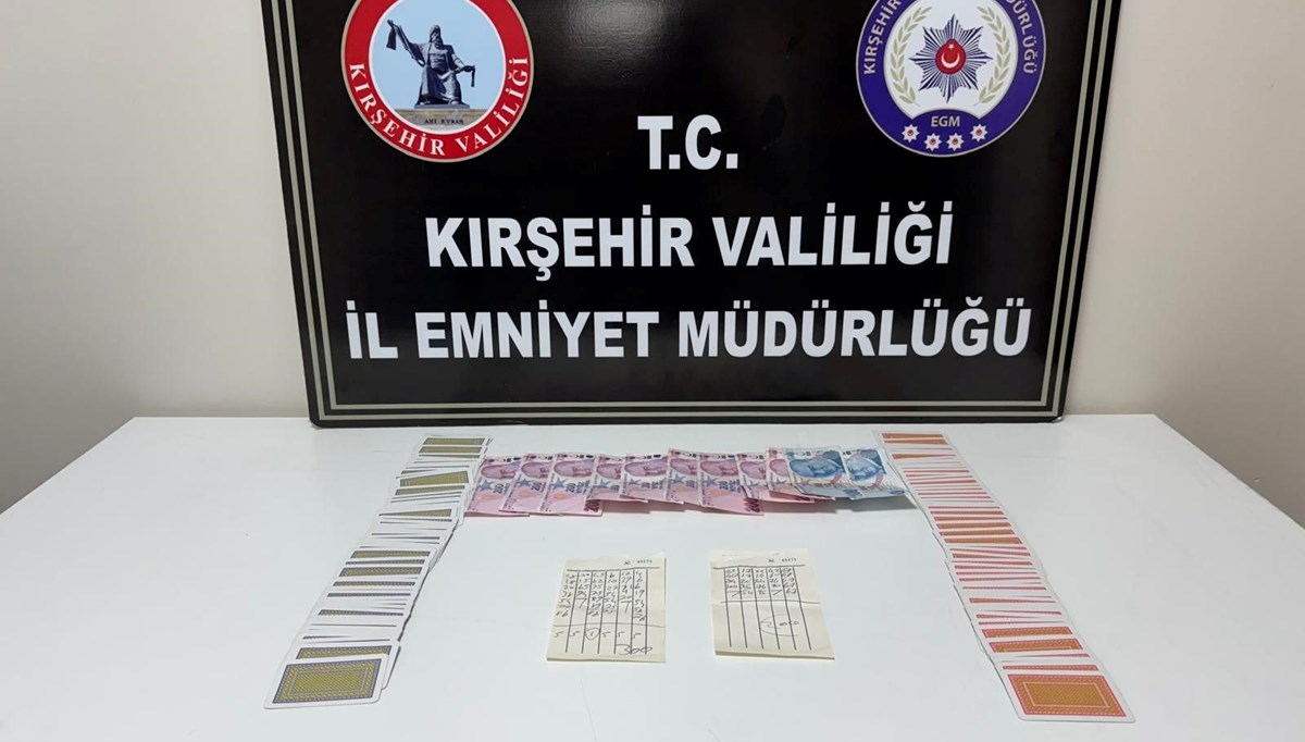 Kumar oynarken suçüstü yakalandılar