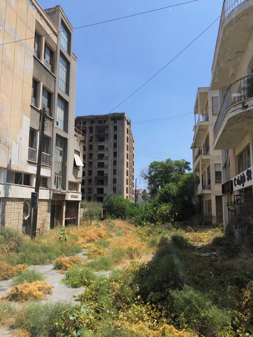 Gazeteciler 45 yıldır kapalı olan Maraş’a girdi - 1