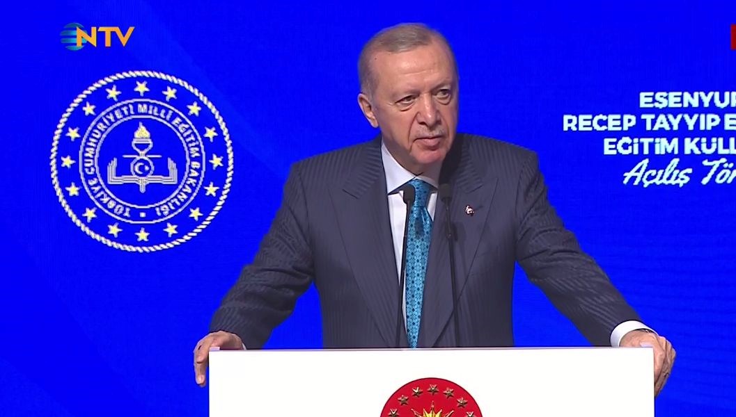 Cumhurbaşkanı Erdoğan: Sosyal medyaya yaş sınırı gelebilir