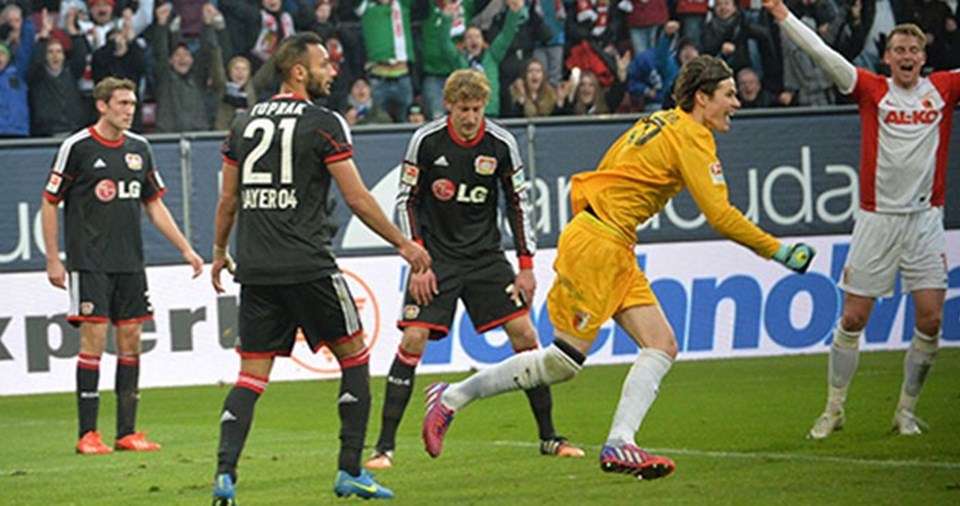 Augsburg-Leverkusen maçının kahramanı kaleci oldu - 2