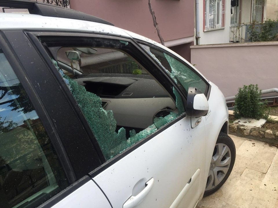 Çivril Belediye Başkanı Gürcan Güven'in evine silahlı saldırı - 1