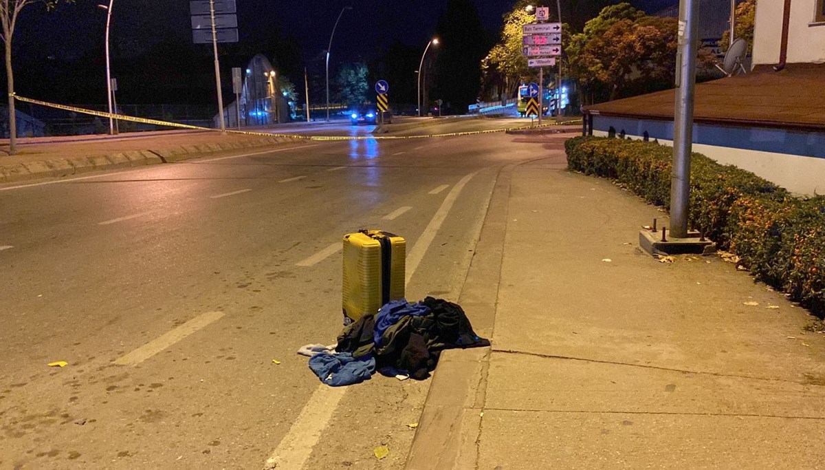 Cadde üzerindeki şüpheli valiz fünyeyle patlatıldı Cadde üzerindeki şüpheli valiz fünyeyle patlatıldı