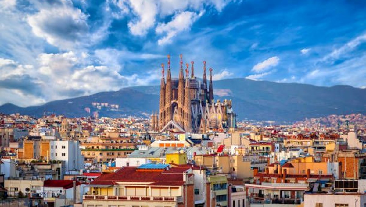 Barcelona'da konut krizi: 2028'den itibaren turistlere daire kiralanmayacak