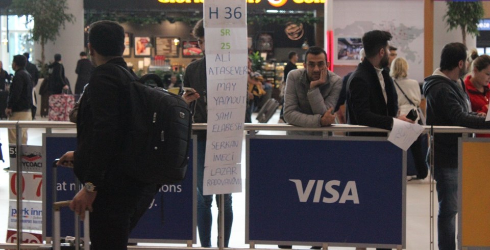 İstanbul Havalimanı'nda pankartla yolcu karşılama sona erdi - 1