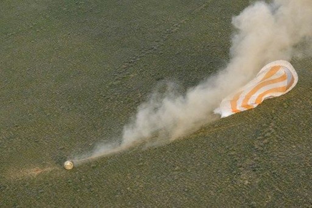 ABD'nin görevdeki en yaşlı astronotu doğum gününde Dünya'ya döndü - 4