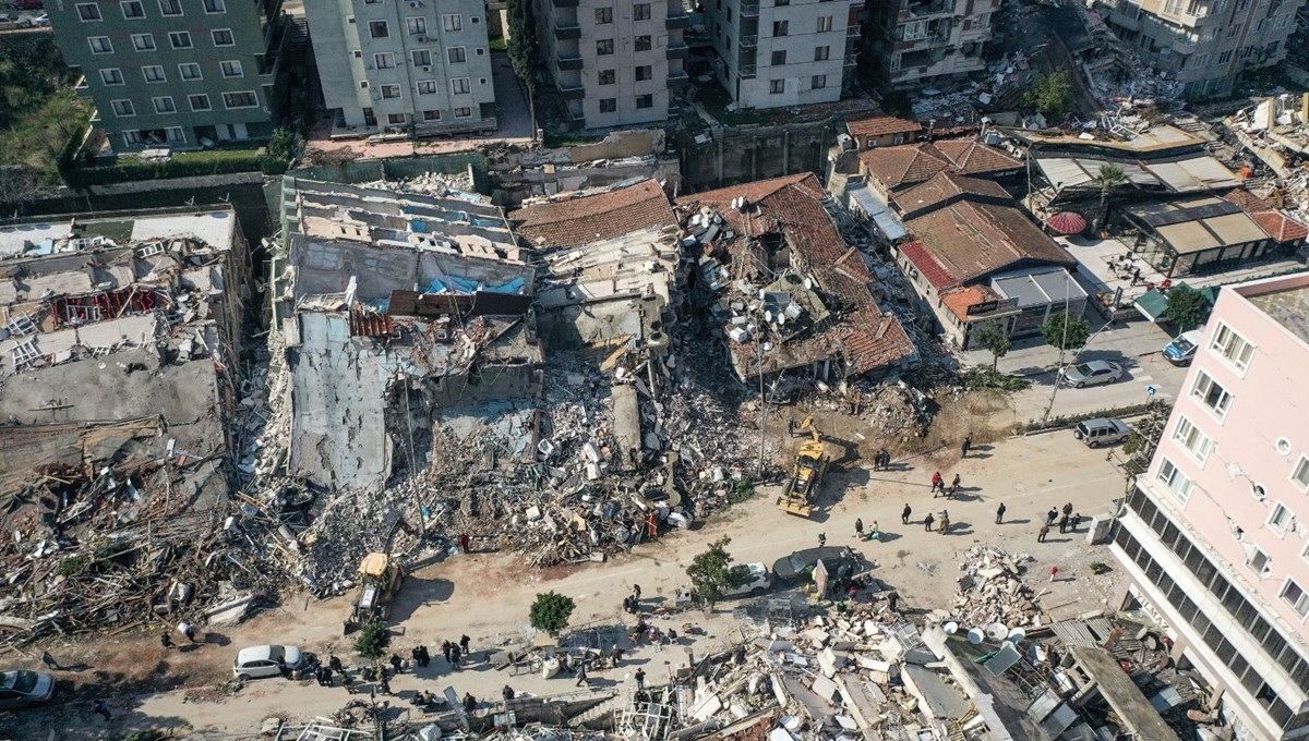Türkiye'yi yalnız bırakmadılar! Birçok ülkeden depremzedeler için yardım kampanyası