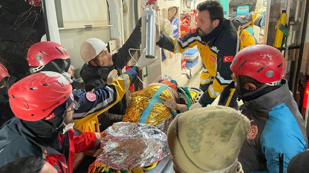 Deprem bölgesinden mucize kurtuluşlar - 5
