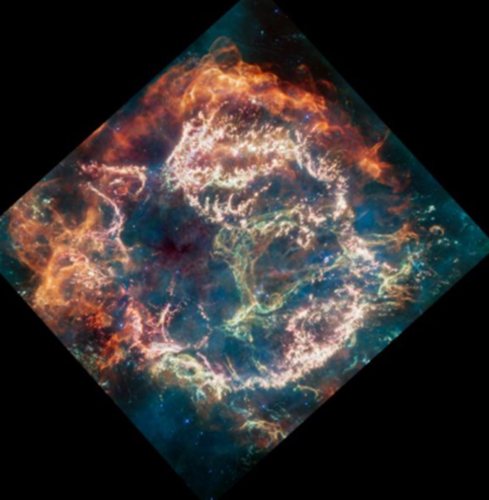 NASA yeni fotoğraflar paylaştı: Evrenin sırları aydınlanıyor - 14