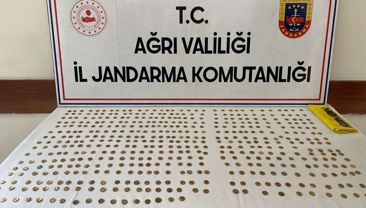 Ağrı'da 500 altın sikke ele geçirildi