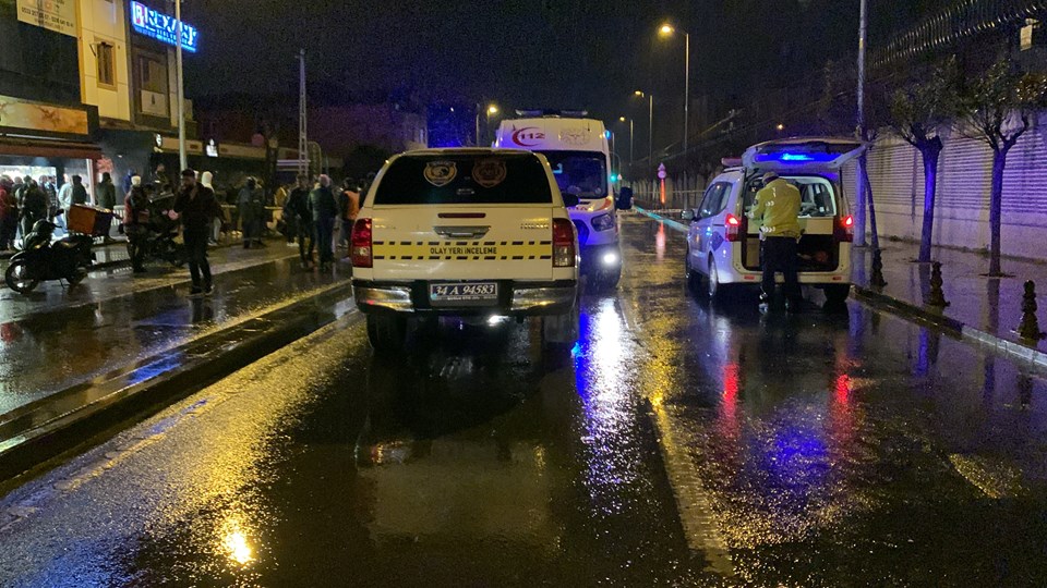 İstanbul'da 17 yaşındaki motokurye trafik kazasında hayatını kaybetti - 1
