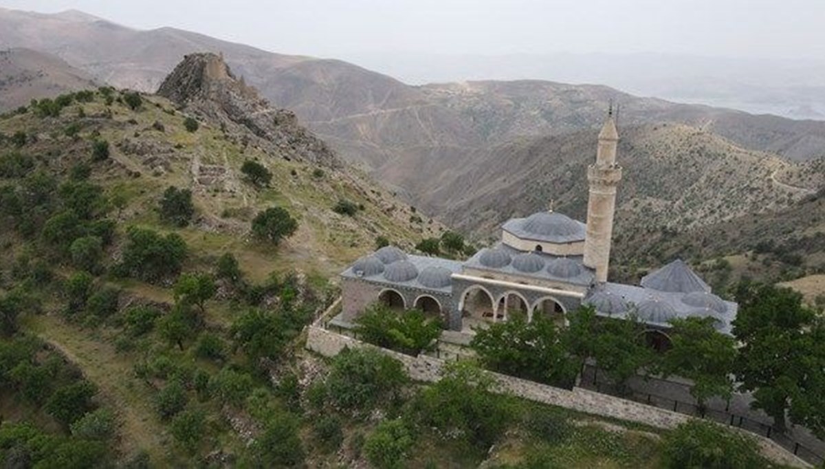 Tarihi Salih Bey Camii ilk zamanki ihtişamını koruyor