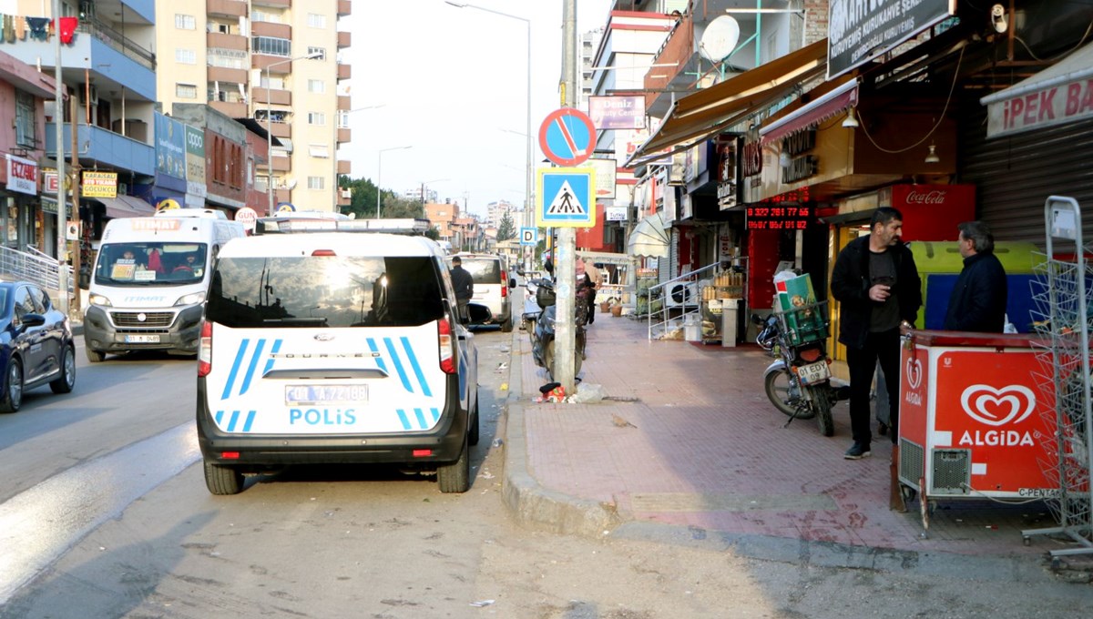 Adana’da kavga cinayetle bitti: Kendisini bıçaklayanı başından vurdu