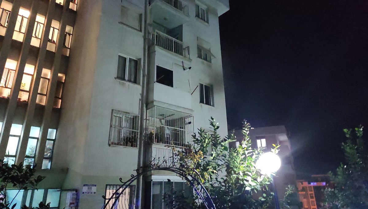 Uyuşturucu bağımlısı kendi evini ateşe verdi