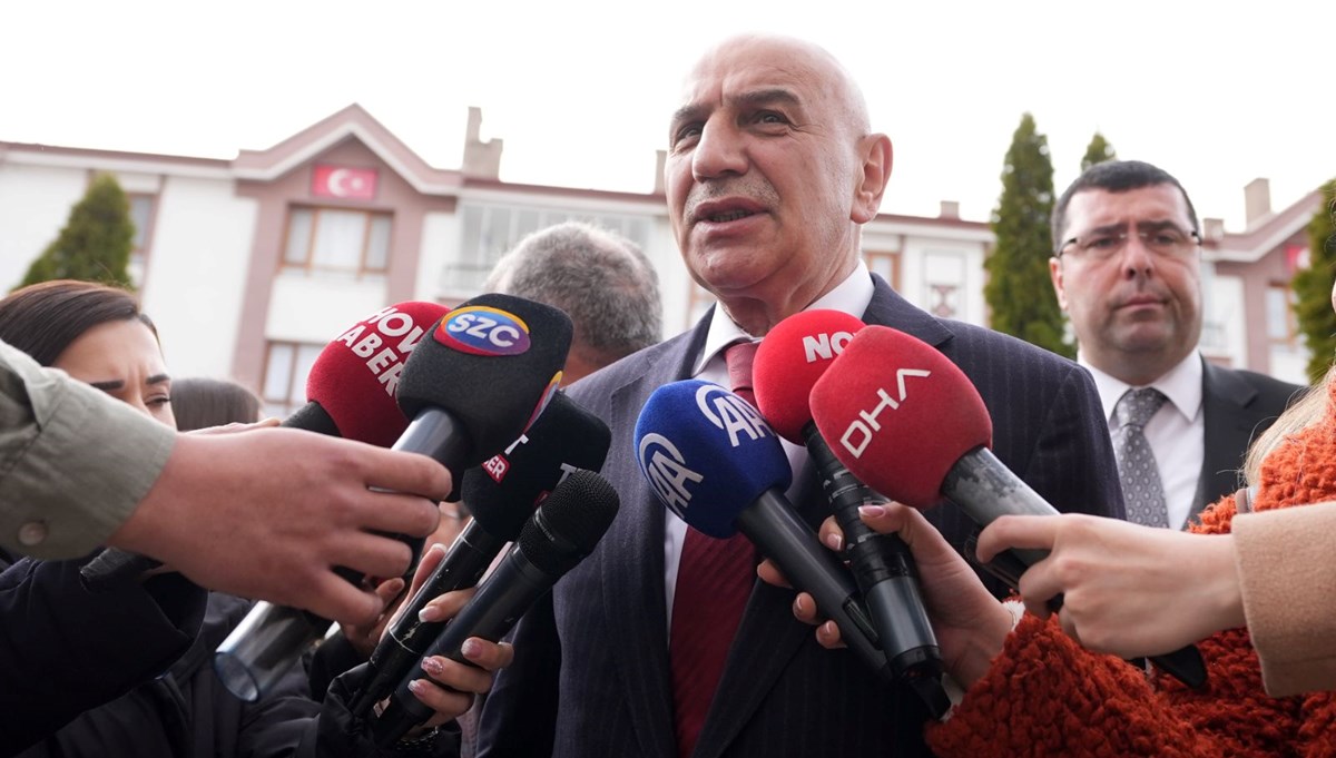 Altınok: Biz emeklilerimize 15 Nisan'da 5 bin lira vereceğiz Altınok: Biz emeklilerimize 15 Nisan'da 5 bin lira vereceğiz