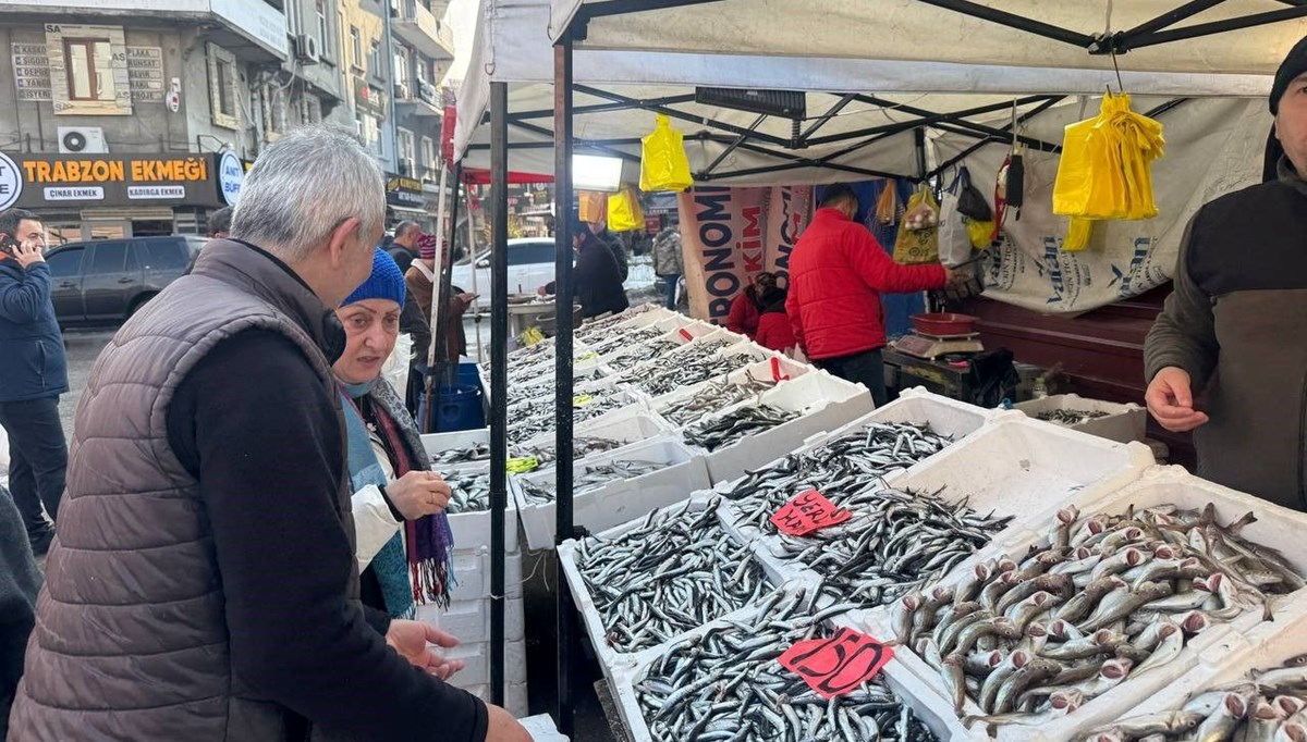 150 liradan alıcı buldu: Tezgahta yoğun ilgi