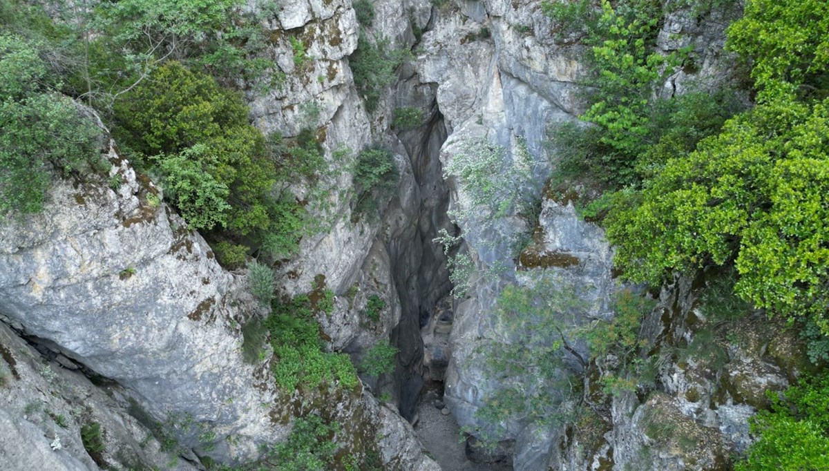 Manisa'da 'saklı kanyon' kurudu