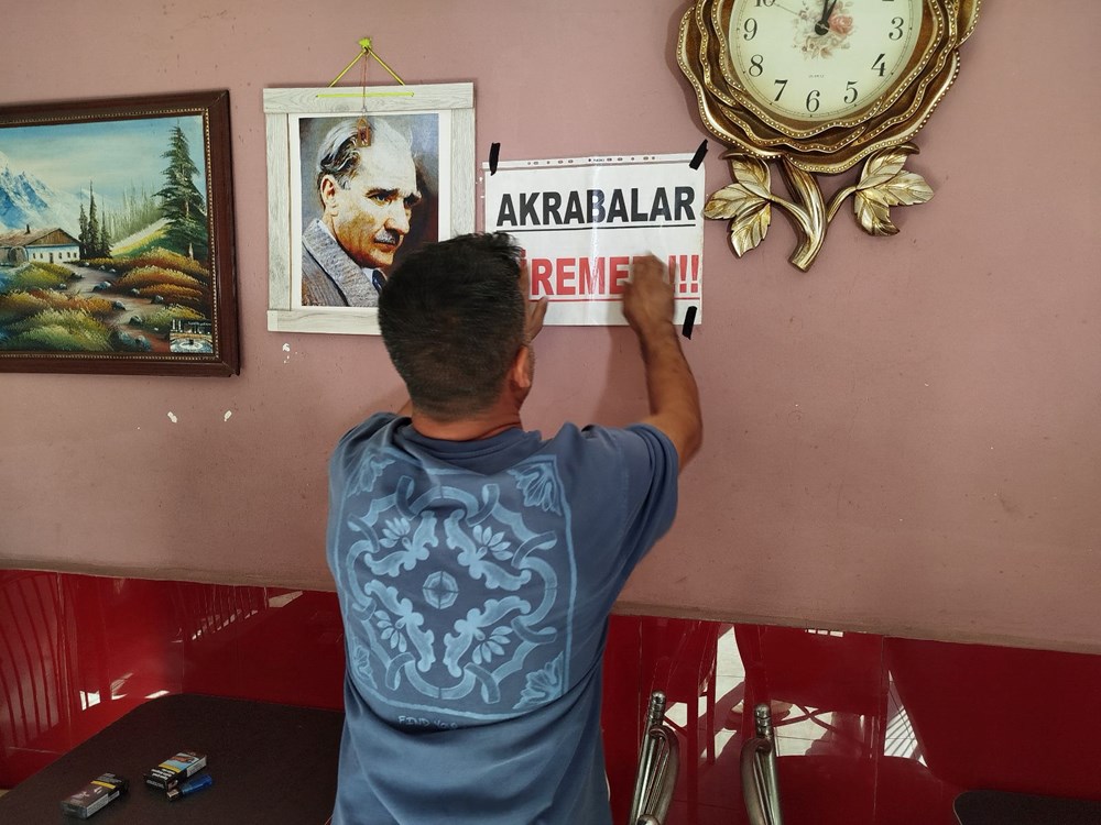 Bedavacı akrabalarından sıkıldı, duvara yazı yazdı: "Akrabalar giremez" pankartını gördüler yine geldiler - 4