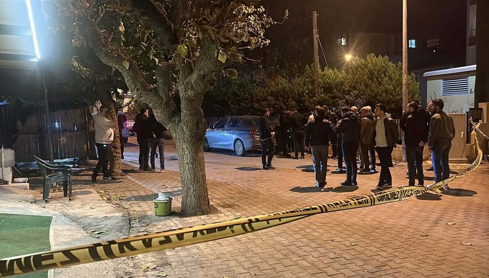 İzmir’deki silahlı saldırıdan acı haber: Polis memuru şehit oldu