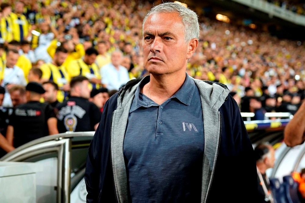 Mourinho'nun Okan Buruk'a hareketi dünya basınında - 13