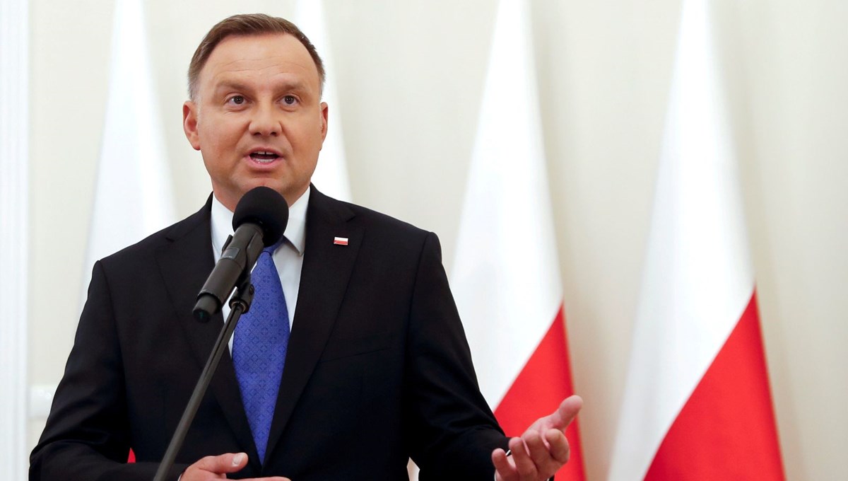 SON DAKİKA HABERİ: Polonya Cumhurbaşkanı Duda, corona virüse yakalandı