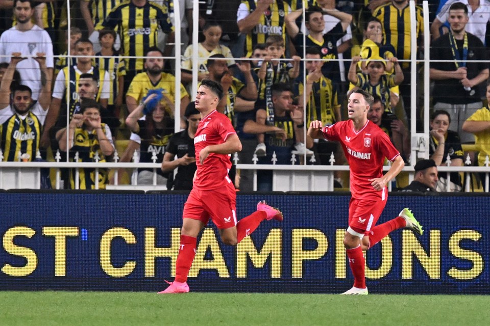 SON DAKİKA: Geriden gelen Fenerbahçe, tur için büyük avantaj yakaladı - 3