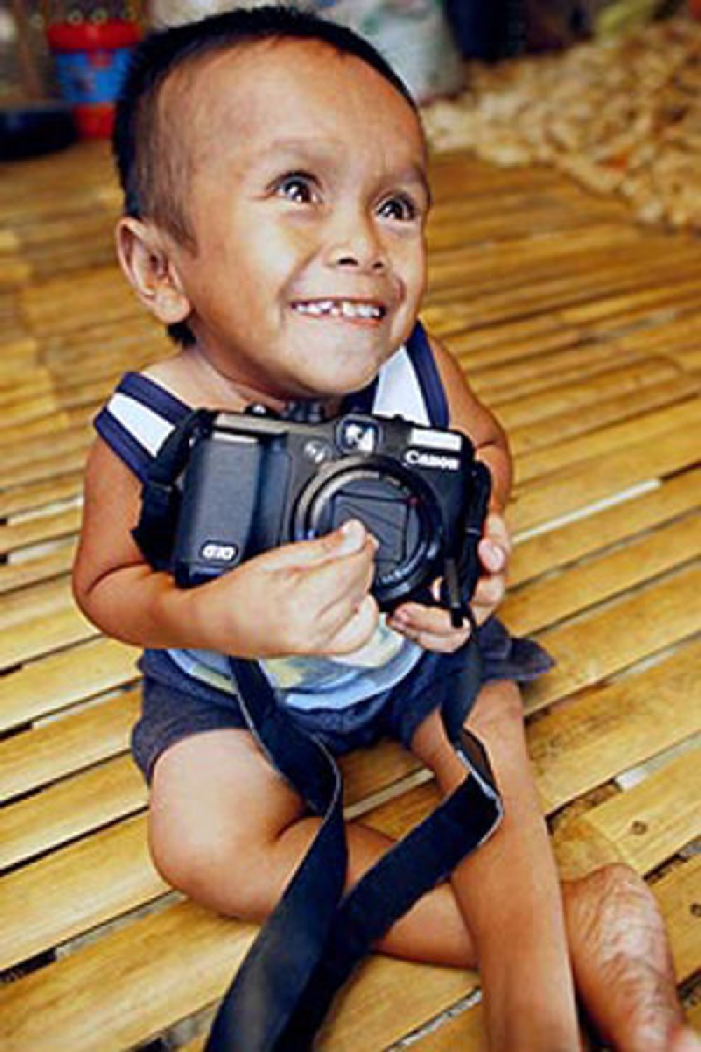 Самый взрослый человек на земле. Джунри Балуинг. Самый маленький человек в мире.