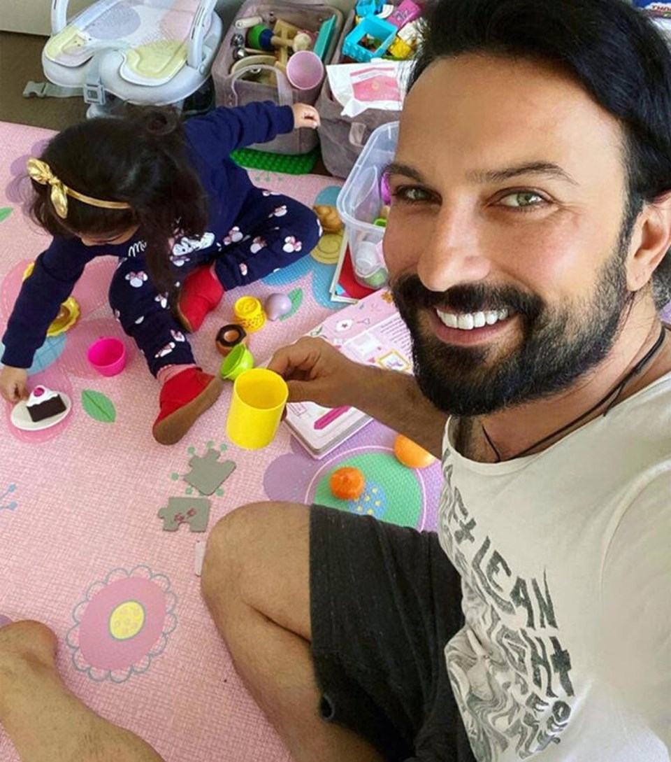 Tarkan kızı Liya ile beş çayı oyunu oynadı - 1