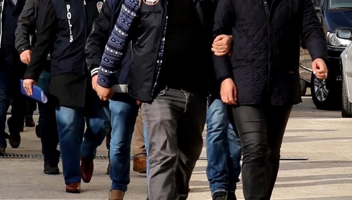 Erzincan'da uyuşturucu ticaretine 3 tutuklama Erzincan'da uyuşturucu ticaretine 3 tutuklama
