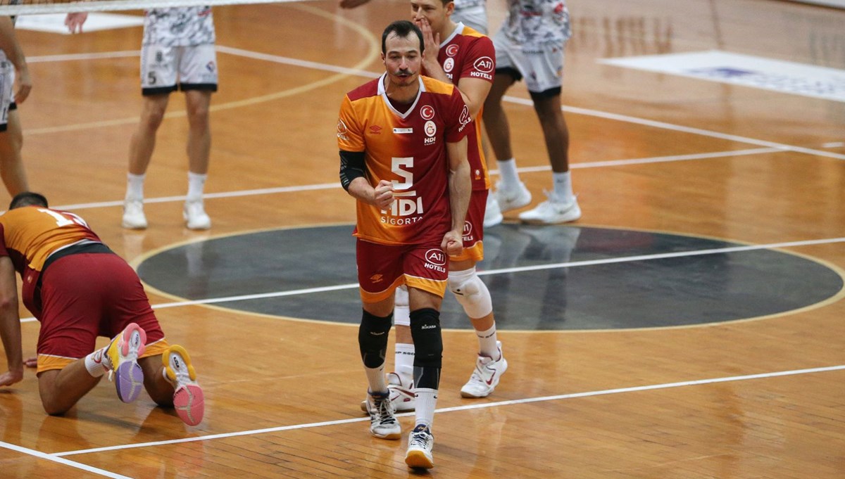 Galatasaray Erkek Voleybol, Burak Güngör'ün ayrılığını açıkladı Galatasaray Erkek Voleybol, Burak Güngör'ün ayrılığını açıkladı