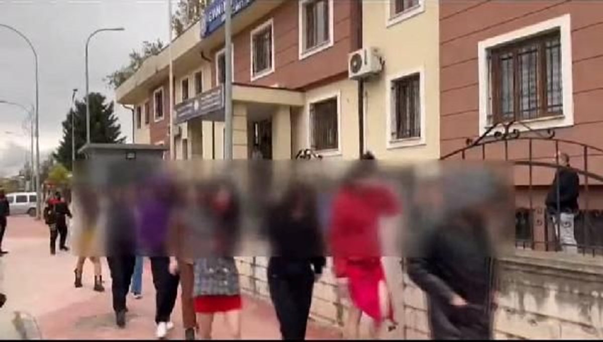 Sakarya’da fuhuş operasyonu: 67 gözaltı