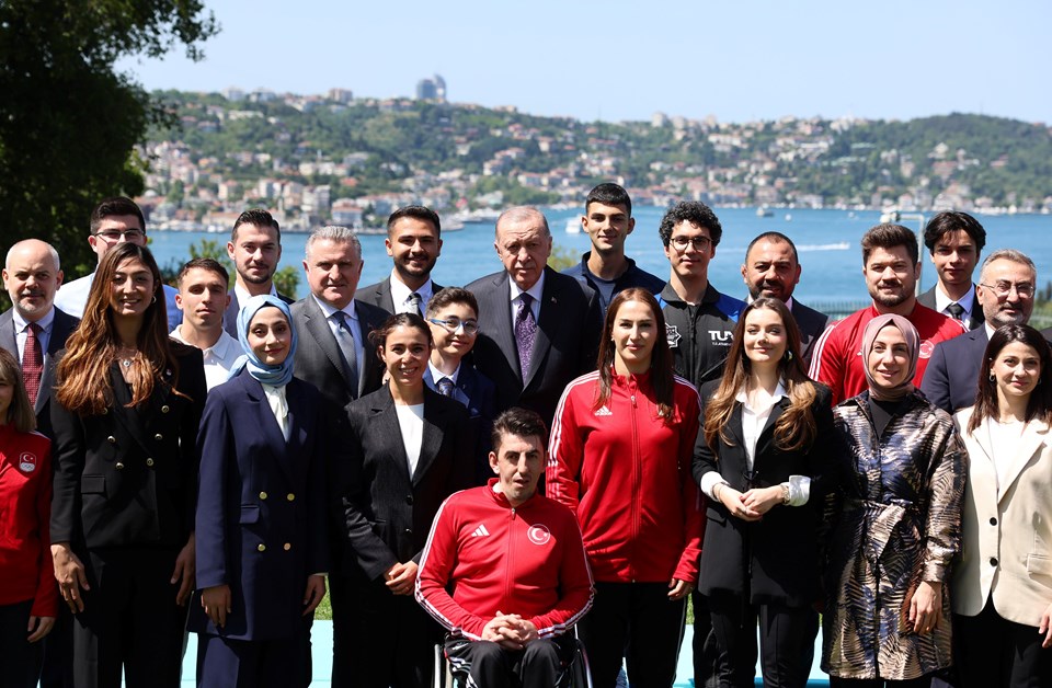 Cumhurbaşkanı Erdoğan gençlerle buluştu: Türkiye’nin en büyük umudu gençler - 2