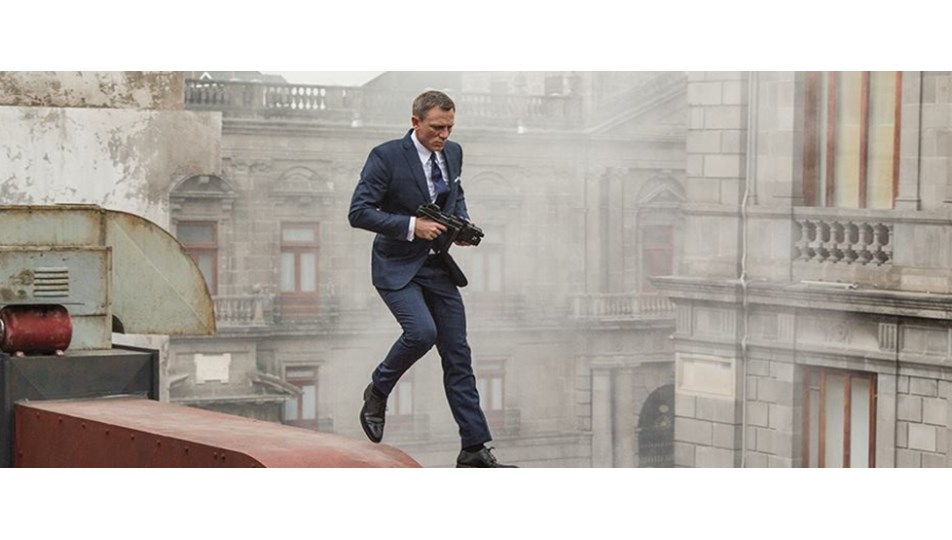 James Bond'dan yeni kareler