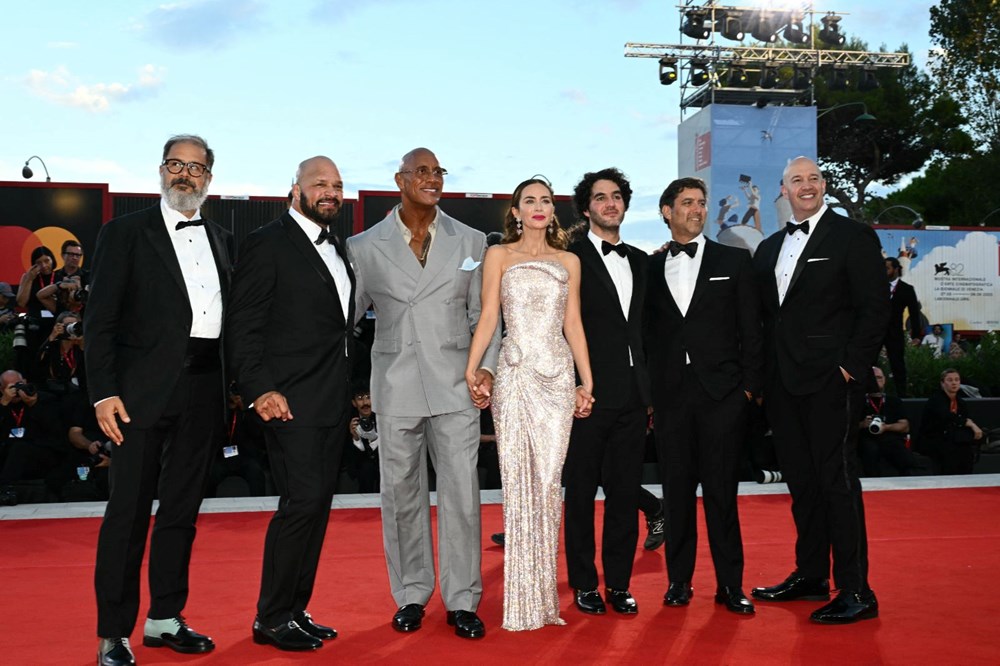 Dwayne Johnson'ın yeni filmi Venedik'te 15 dakika boyunca alkışlandı - 4