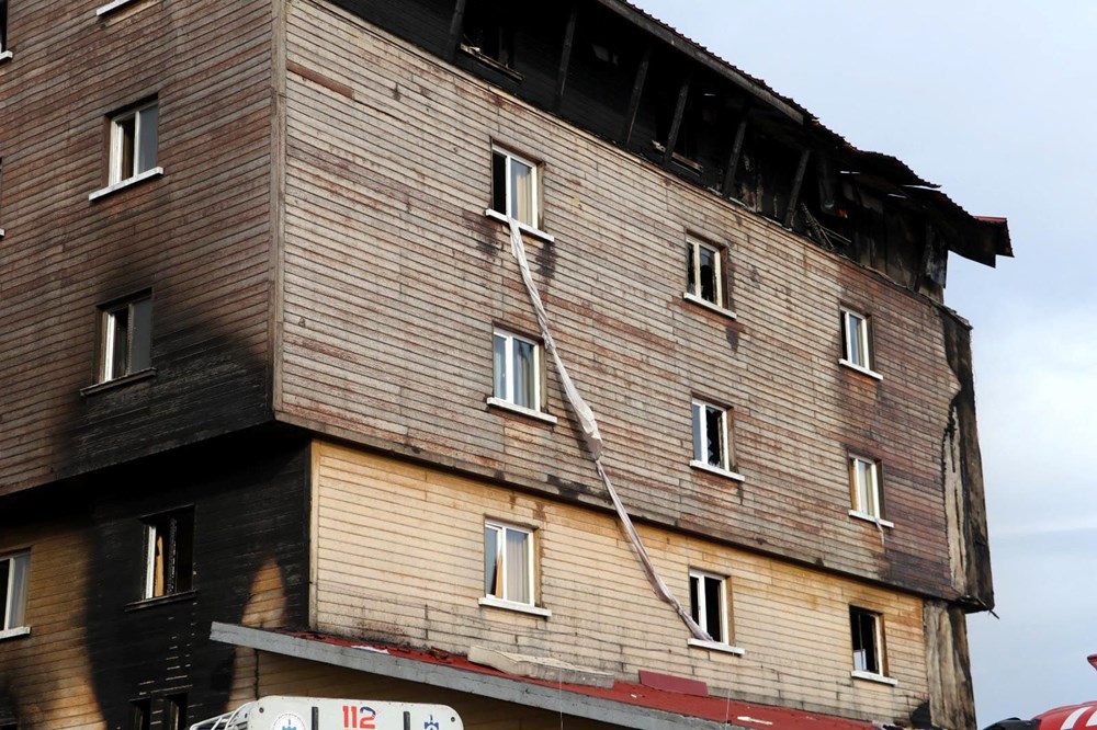 Grand Kartal Otel'de camdan sarkıtılan o çarşafın hikayesi: “Ucunu topuz yaptım, pencerenin menteşesine sıkıştırdım” - 8