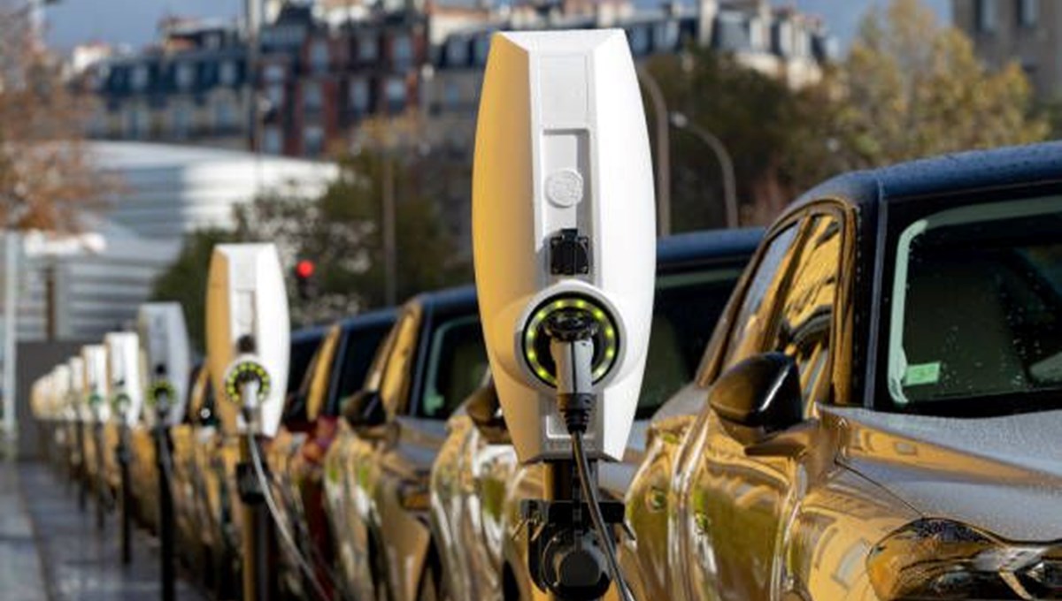 Fransa elektrikli otomobiller için ilk pil fabrikasını kuruyor Fransa elektrikli otomobiller için ilk pil fabrikasını kuruyor