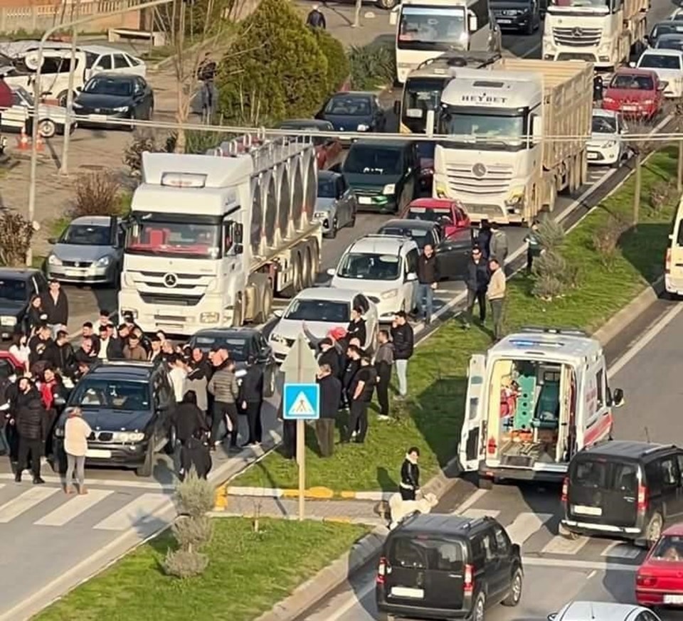 Lüleburgaz'da motosiklet otomobile çarptı: 1 ölü - 1