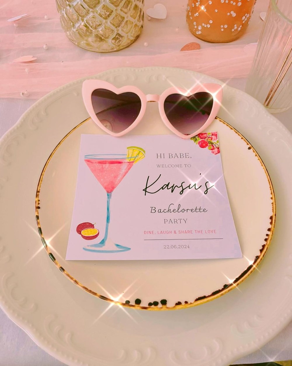 Karsu Dönmez bekarlığa veda partisi yaptı - 2