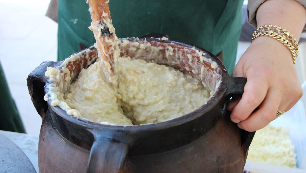 Çömlekte tahta kaşıkla dövülerek hazırlanıyor: Amasya'nın tescilli lezzeti