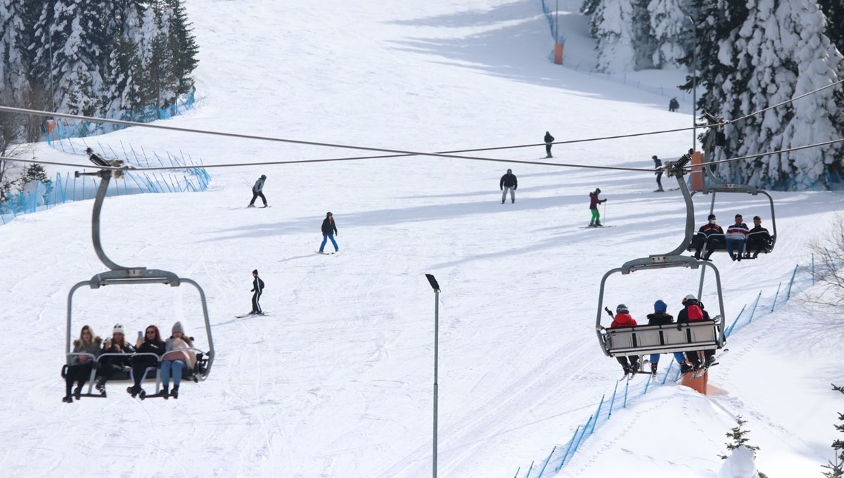 Ilgaz Dağı Kayak Merkezi hafta sonu birçok ilden ziyaretçiyi ağırlıyor