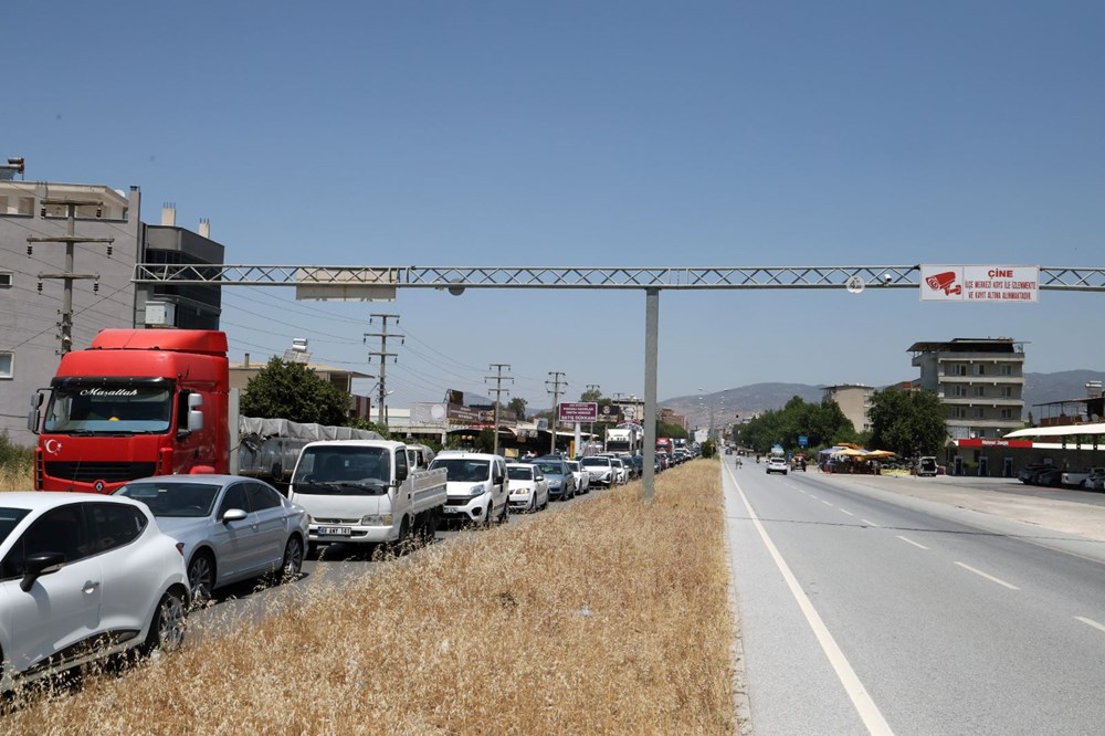 60 kilometrelik araç kuyruğu! Bir ucu Aydın, diğer ucu Muğla'da - 6