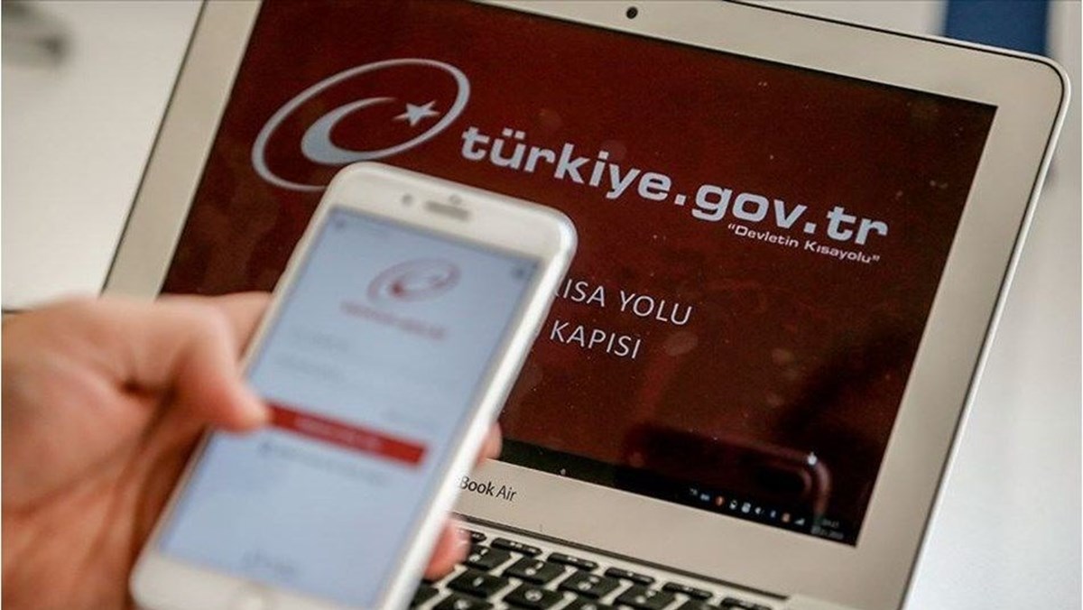 Yabancı uyruklular mobil cihaz kayıtları için e-Devlet'ten başvurabilecek