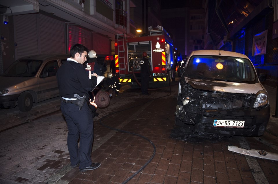 İstanbul'da 15 araç kundaklandı - 4