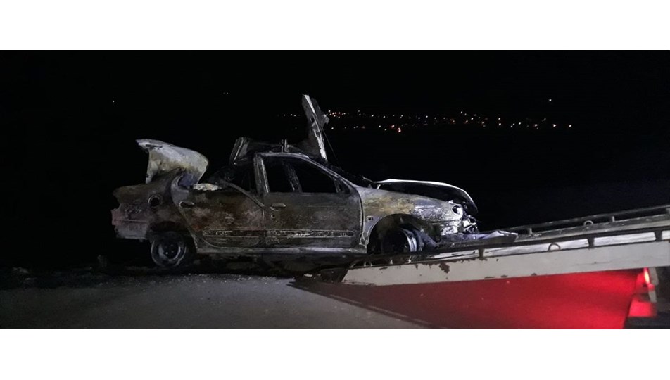 Samsun'da bariyerlere çarpan otomobil alev aldı: 3 ölü