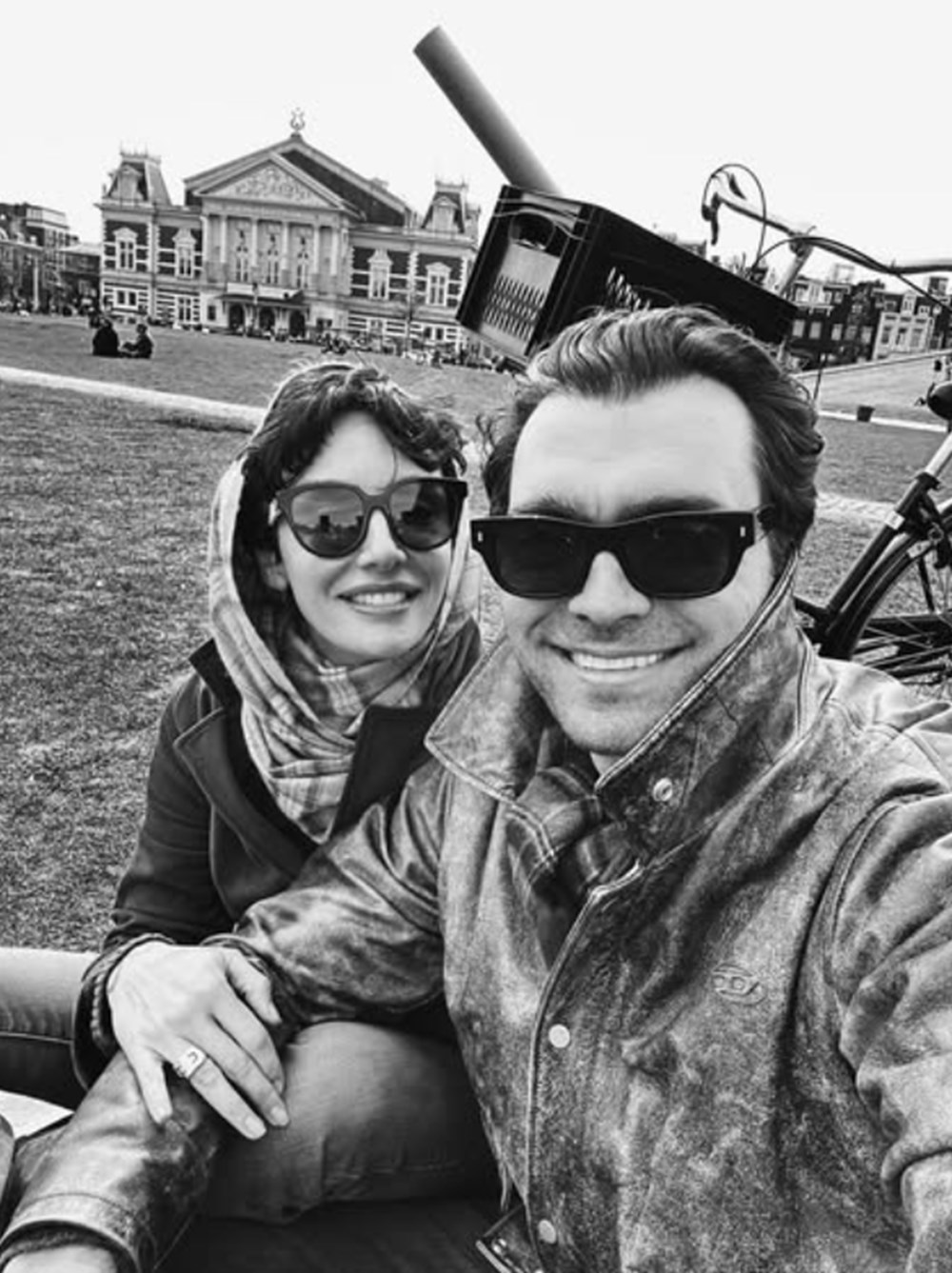 Tekçe Akalay ile Hakan Kurtaş Amsterdam'da aşka geldi 75 xFfoTpJy0uM