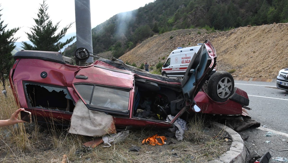 Gümüşhane'de trafik kazasında 1 kişi öldü, 9 kişi yaralandı