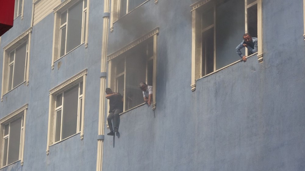 Muş’ta yangında can pazarı: 80 öğrenci sinir krizi geçirdi - 1