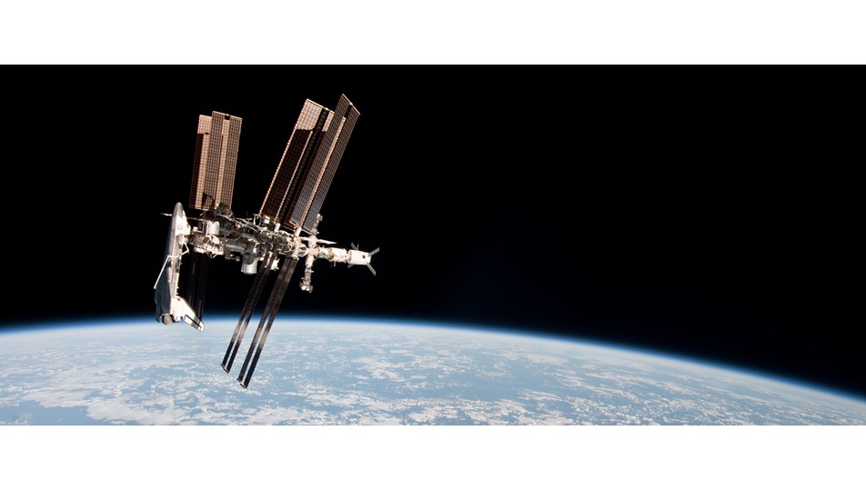 Astronotlar Dünya'ya dönemiyor!